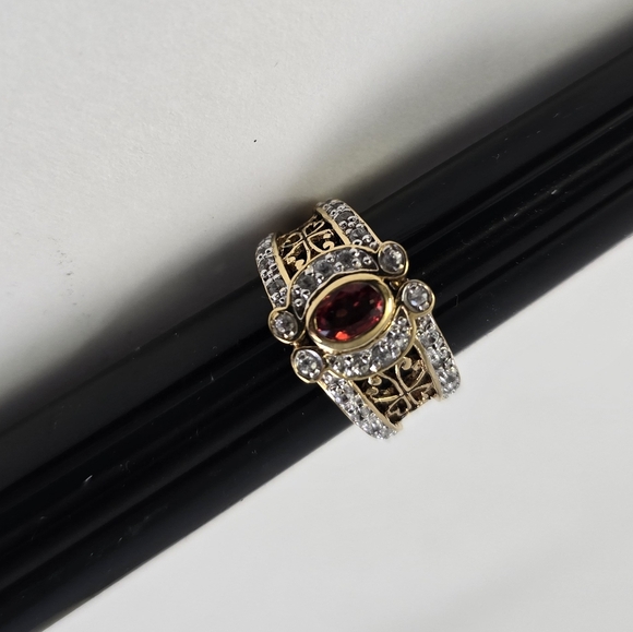 Watch Video  / Sterling Silver 925 Gold Ring - Picture 9 of 9